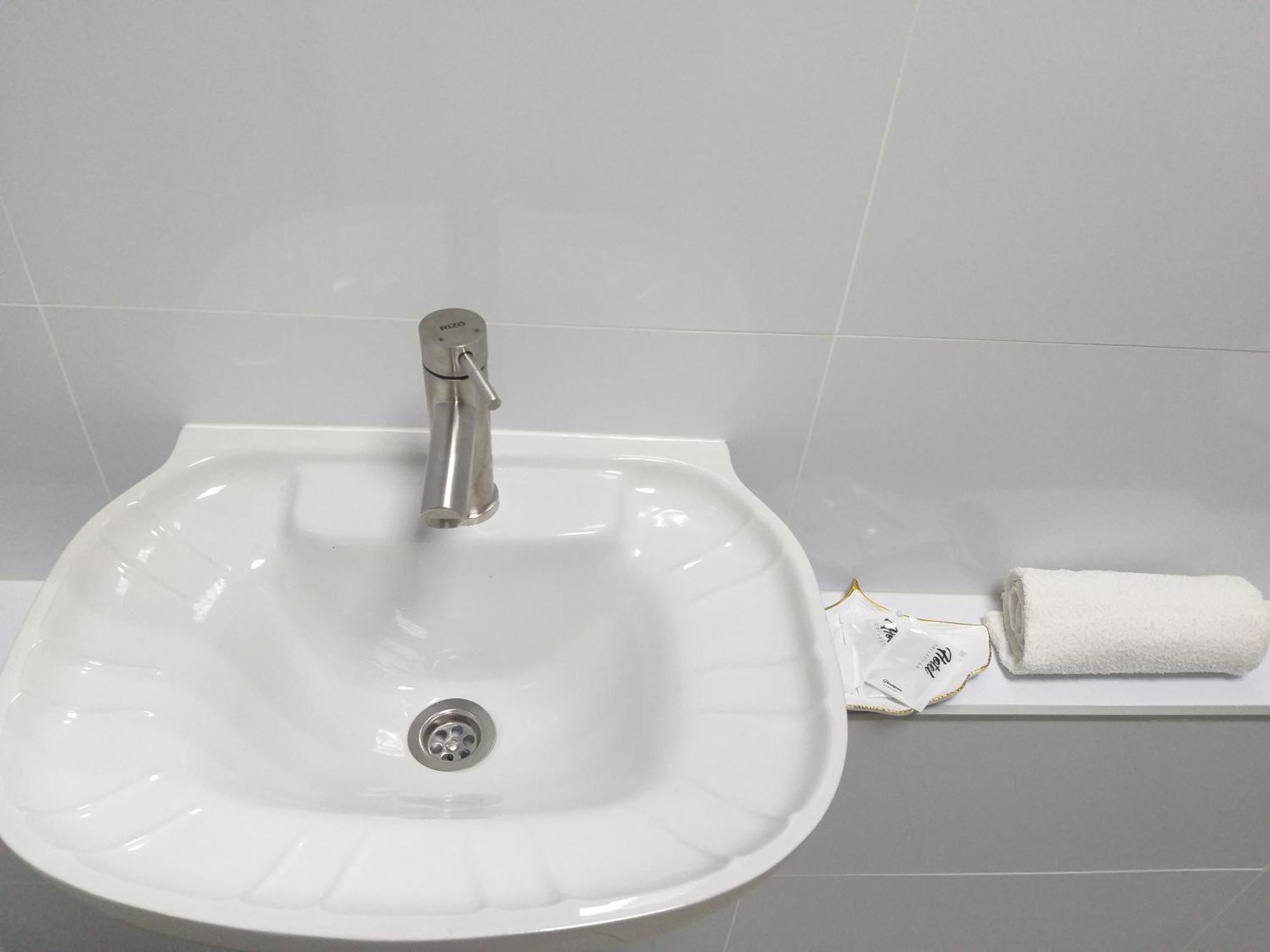 Sherlock Hotel Κχαρκίβ Εξωτερικό φωτογραφία